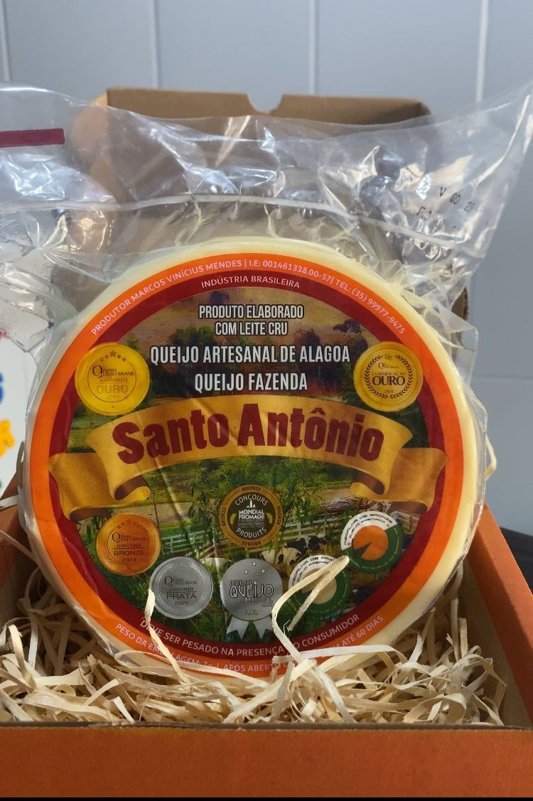 Queijo artesanal de Alagoa da Fazenda Santo Antônio